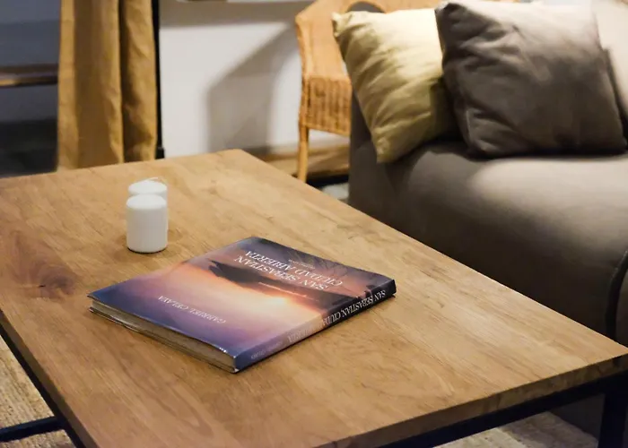 Grosso I Local Rentss Apartment *