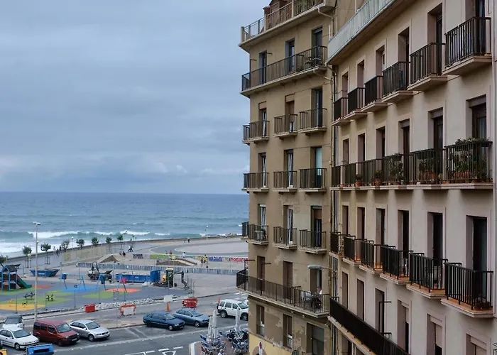 Grosso I Local Rentss Apartment