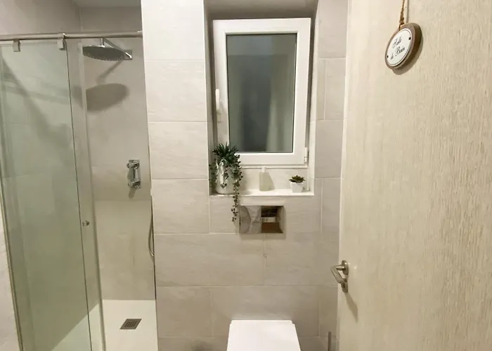 Grosso I Local Rentss Apartment