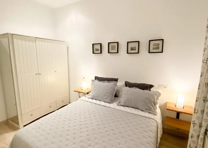 Grosso I Local Rentss Apartment